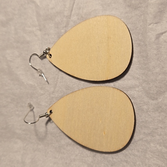 3 /$15 New Alice in Wonderland Wooden Earrings - Picture 3 of 4
